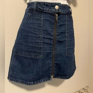 Madewell Blue Denim Skirt, front zipper, size 26